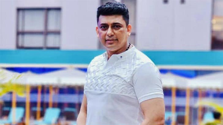 এসএসসি পরীক্ষার সময়ই কানে দুল ও হাতে ব্রেসলেট পরতাম: জায়েদ খান