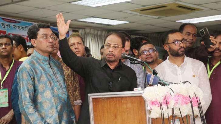 সবার অজান্তেই বাংলাদেশ শ্রীলংকা হয়ে গেছে: জিএম কাদের