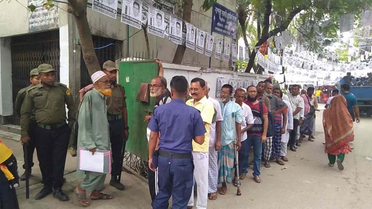 বরিশাল ও খুলনা সিটিতে ভোটগ্রহণ শুরু