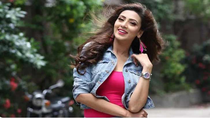 নীরা চরিত্রটি কেমন জানালেন মিম