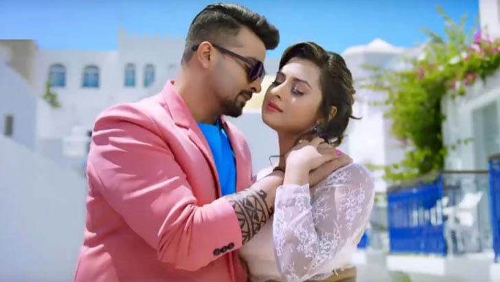 শাকিবের সঙ্গে কি সংসার করা হবে? যা বললেন বুবলী