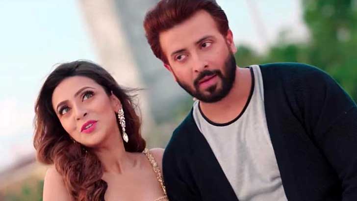 আমি তো ফার্স্ট লুক দেখে পুরাই ফিদা: শাকিব সম্পর্কে মিম 