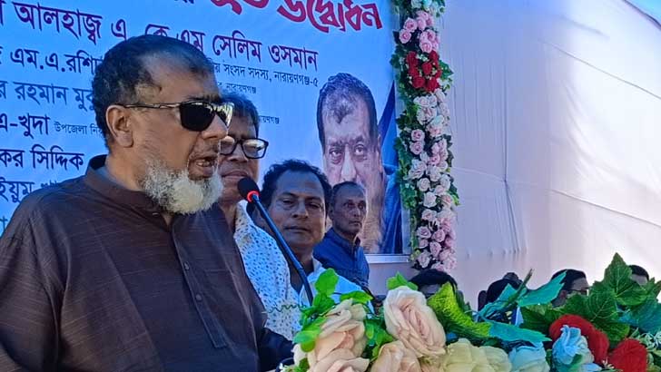 রোগীর সেবায় ডাক্তারদের আন্তরিক হতে হবে: সেলিম ওসমান