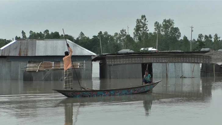 কুড়িগ্রামে পানিবন্দি ২০ হাজার মানুষ