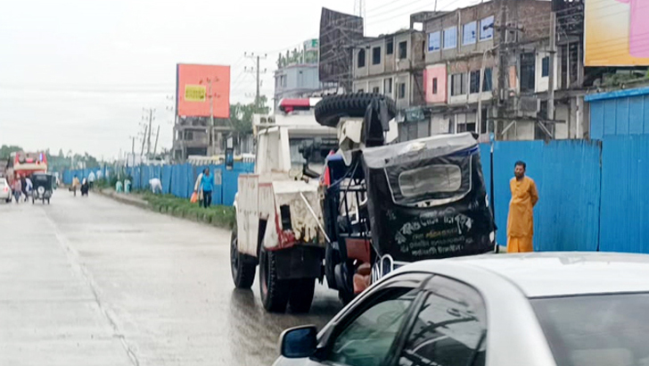 ঈদে ঘুরতে বেরিয়ে লাশ হলেন ২ বন্ধুসহ ৩ জন