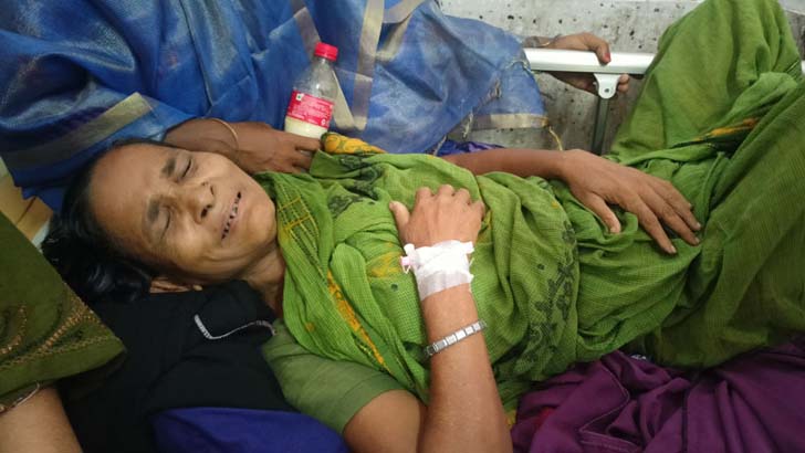 পুত্রবধূকে বাড়িতে ফিরতে বলায় শাশুড়িকে মারধর