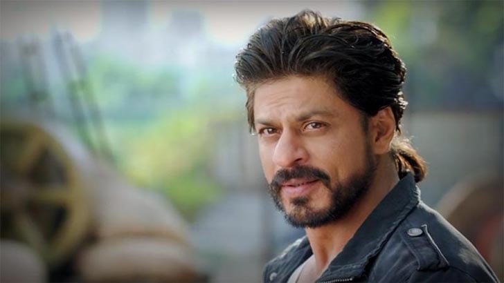 যে কারণে মাকে ‘সংকটাপন্ন’ রেখে শুটিংয়ে গিয়েছিলেন শাহরুখ