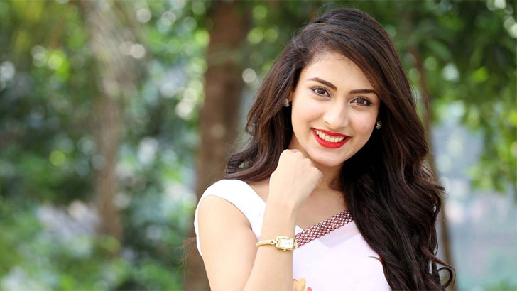 নারীদের উদ্দেশে যে বার্তা দিলেন মেহজাবিন