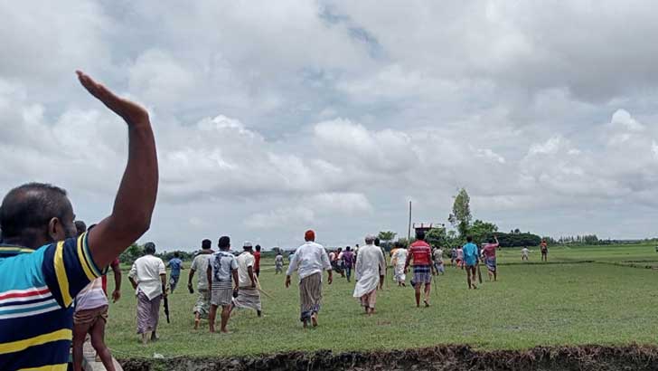 মনপুরার কাজীরচরে রক্তক্ষয়ী সংঘর্ষ