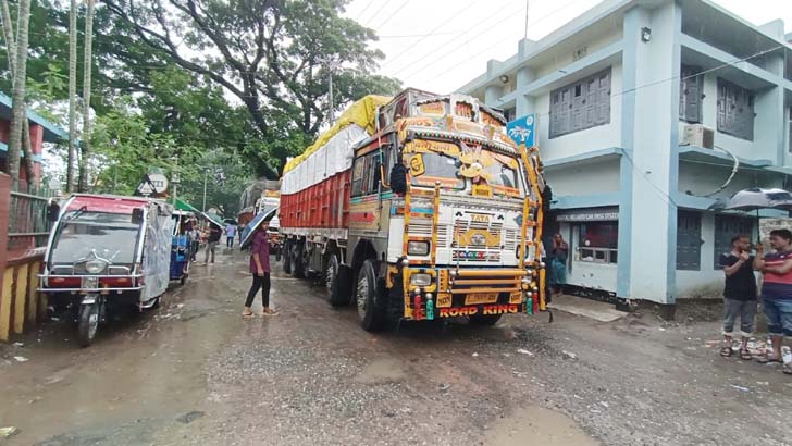 ভারত থেকে প্রথমবারের মতো ডেঙ্গু-ম্যালেরিয়া টেস্টের কিট আমদানি