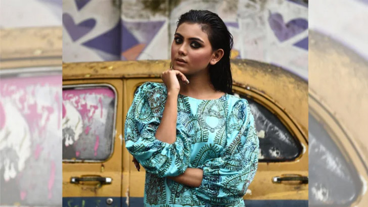ঢাকায় এসে ‘প্রিয়তমা’ দেখলেন ইধিকা