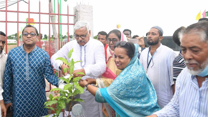 ১১ এমপিকে নিয়ে জামায়াত নেতার বাড়িতে ডেপুটি স্পিকারের মধ্যাহ্নভোজ!