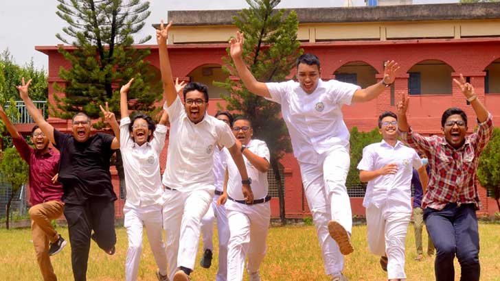 চট্টগ্রাম বোর্ডে এবারও পাশের হার ও জিপিএ-৫ কমেছে