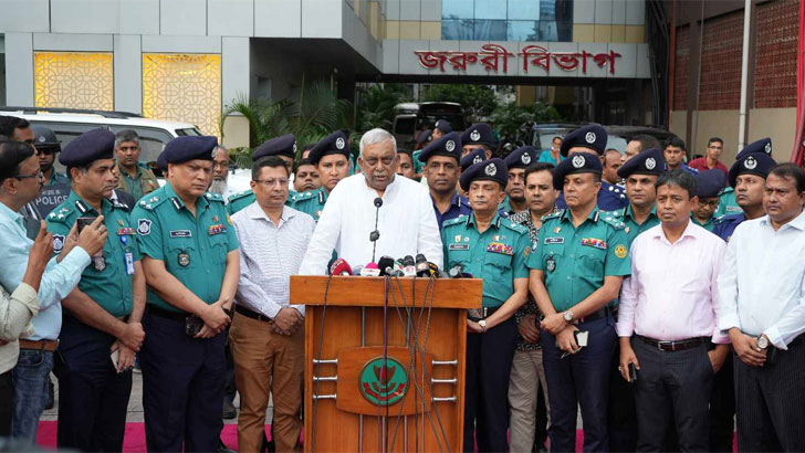 বিএনপি আবারো আগুন সন্ত্রাসের দিকে ধাবিত হচ্ছে: স্বরাষ্ট্রমন্ত্রী