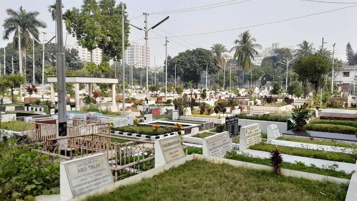 যেভাবে কবর জিয়ারত করবেন