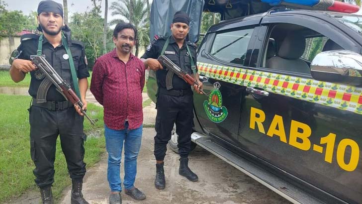 দোহারে র‌্যাবের অভিযান, ৮১০ পিস ইয়াবাসহ ২ মাদক ব্যবসায়ী আটক