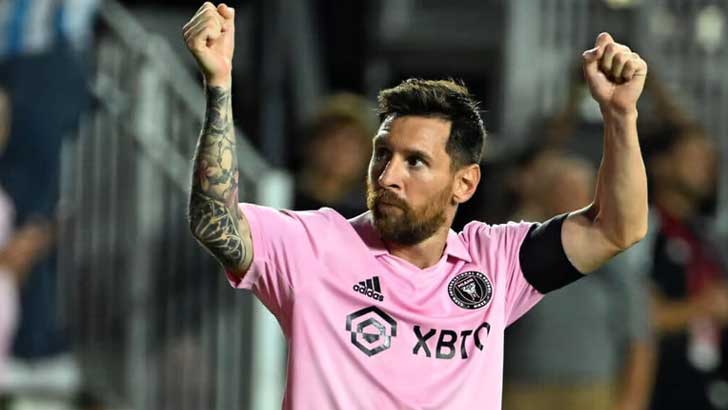 রোনালদোর চেয়ে ১০ গুণ এগিয়ে মেসি