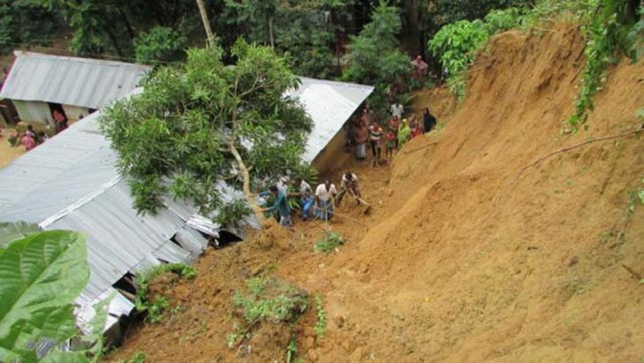 পাহাড়ে অবৈধ বসবাসকারীরা প্রভাবশালীদের আয়ের উৎস!