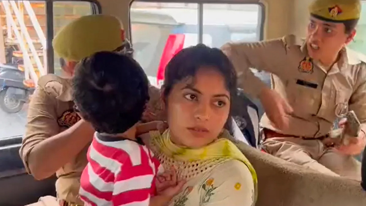 সন্তান নিয়ে স্বামীর খোঁজে ভারতে বাংলাদেশী নারী, অতঃপর…