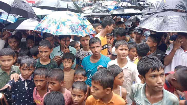 ন্যায়বিচারের পথ এত কঠিন কেন, প্রশ্ন রোহিঙ্গাদের