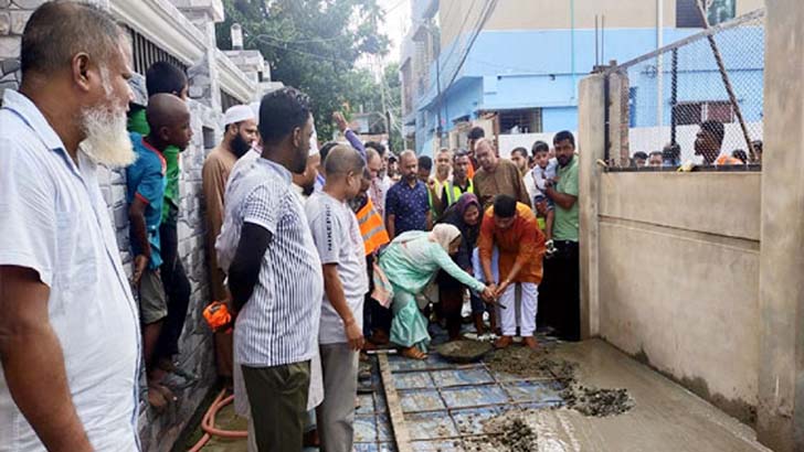 যুবকের হাত ধরে তিন যুগেরও বেশি সময়ের জনদুর্ভোগের অবসান