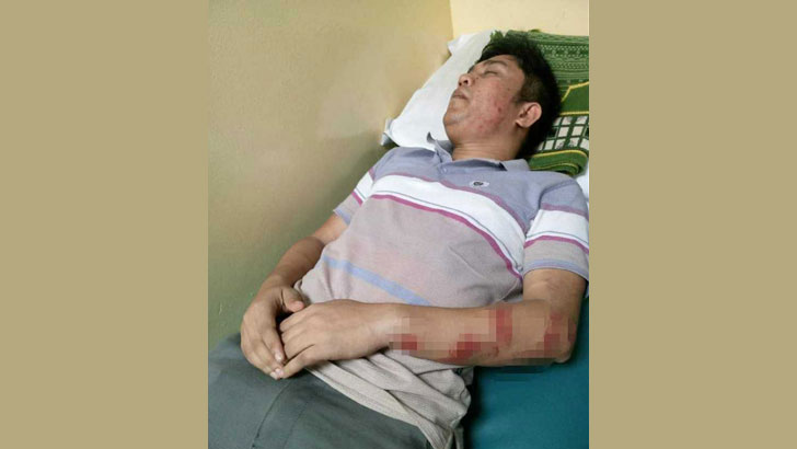 বাসে আটকে জবি ছাত্রদল কর্মীকে মারধর ছাত্রলীগের