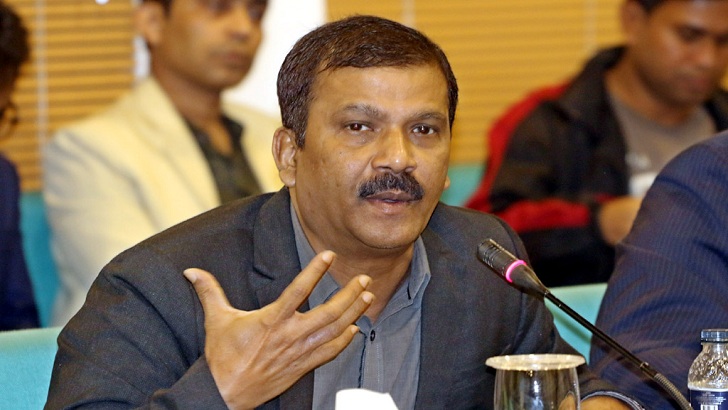 সুষ্ঠু নির্বাচন হলে বিদেশি হস্তক্ষেপ কমে যাবে: আসিফ নজরুল