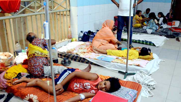 ডেঙ্গুতে আরও ১২ প্রাণহানি, হাসপাতালে ভর্তি ২৮২৩