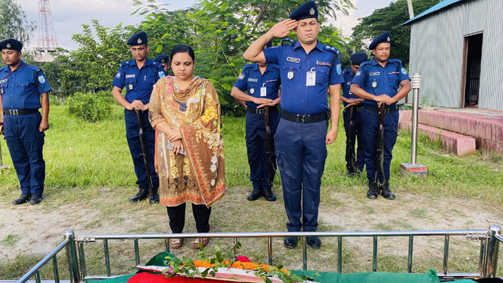 মির্জাপুরে বীর মুক্তিযোদ্ধা আয়নুল হকের দাফন সম্পন্ন