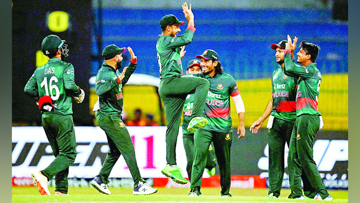 ১১ বছর পর এশিয়া কাপে ভারতকে হারাল বাংলাদেশ