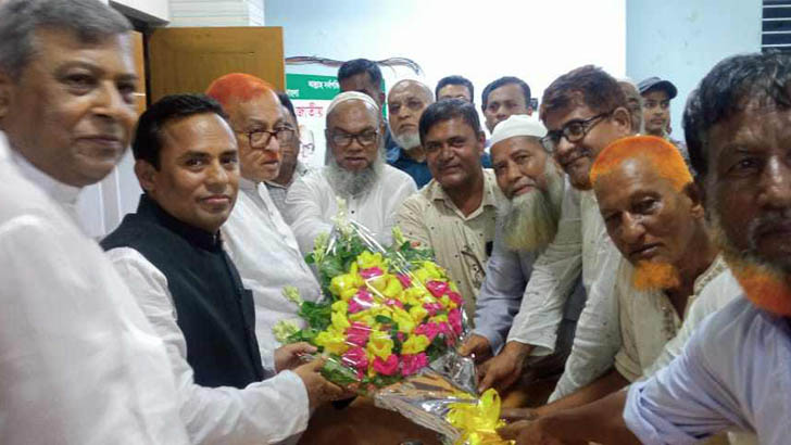 মৎস্যজীবীদের অধিকার প্রতিষ্ঠায় প্রধানমন্ত্রী বদ্ধপরিকর: সুজিত রায়