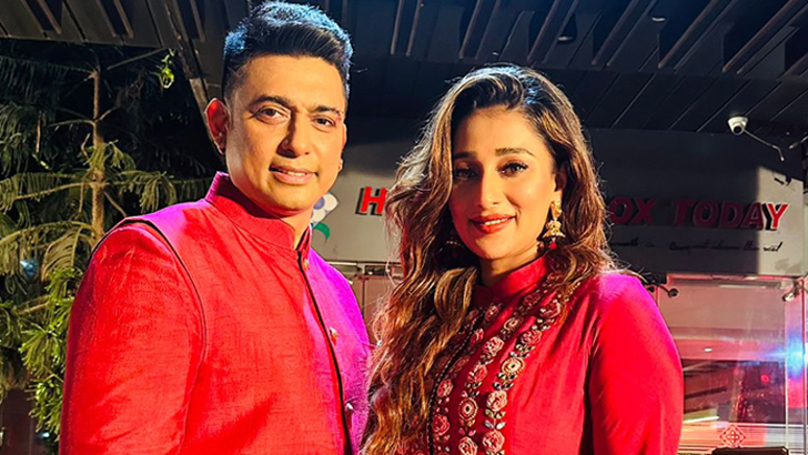 নায়ক-নায়িকা হোটেলে থাকলে সমস্যা কী, প্রশ্ন সায়ন্তিকার