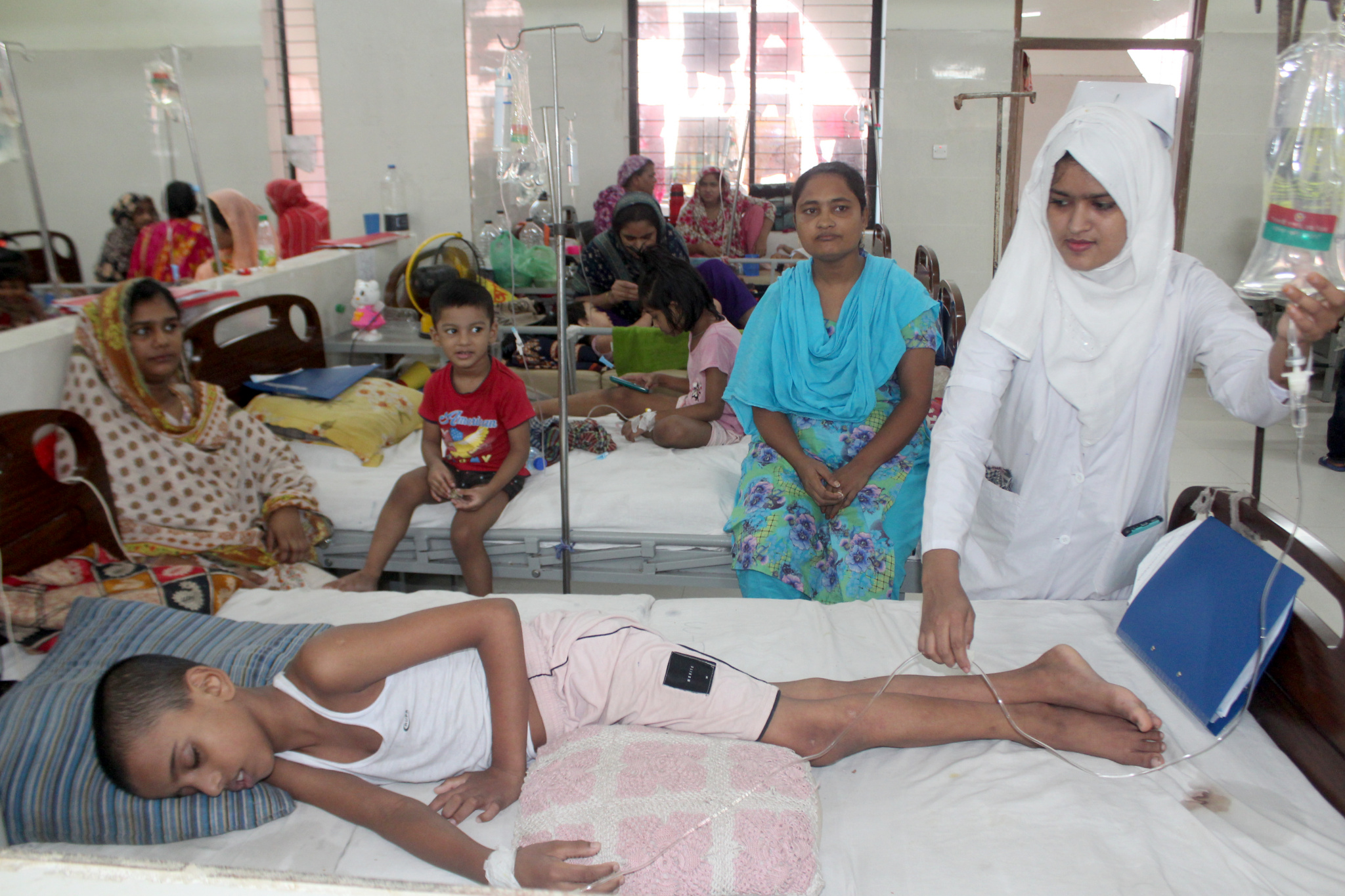 ডেঙ্গুতে একদিনে ৪ জনের মৃত্যু, হাসপাতালে ২ হাজার ১৫৩