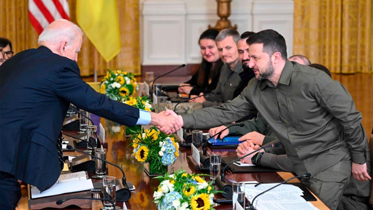 যুক্তরাষ্ট্র হাত ছাড়লেই হেরে যাবে কিয়েভ