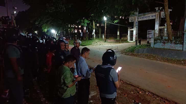 চবি ছাত্রলীগের চার উপগ্রুপের মারামারি