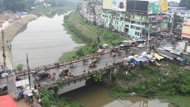 নদনদীর গলার কাঁটা অপরিকল্পিত সেতু-কালভার্ট