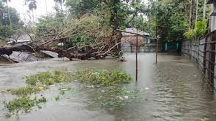 পানিবন্দি শত শত পরিবার বিপাকে শ্রমজীবী মানুষ