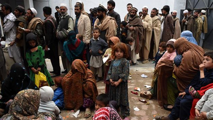 ১১ লাখ অবৈধ আফগান শরণার্থীকে উচ্ছেদ করবে পাকিস্তান