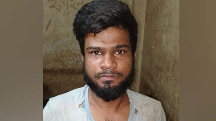 দোকানে ঢুকে ৯৯৯-এ কল দিয়ে গ্রেফতারের আবেদন চোরের!