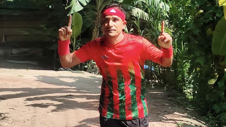 প্রধানমন্ত্রীর ৭৬ বছর পূর্তিতে শিক্ষক তাপসের ৭৬ কিমি দৌড় উৎসর্গ