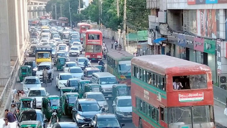 ৩ দিনের ছুটি শেষে রাজধানীতে তীব্র যানজট