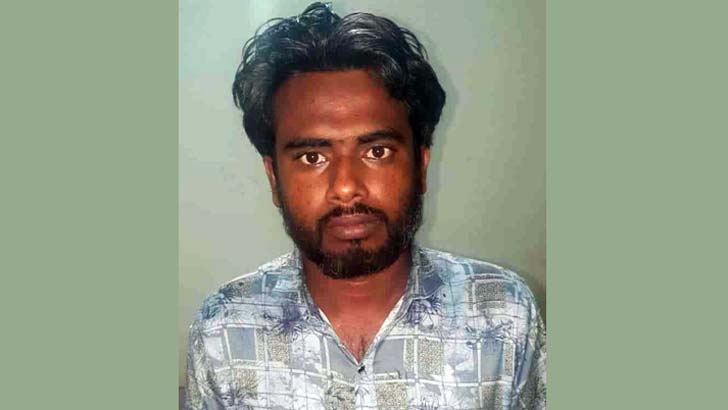 কাহালুর স্বঘোষিত ‘শাসক’ রোস্তম গ্রেফতার, ৩ বাড়িতে বাহিনীর হামলা