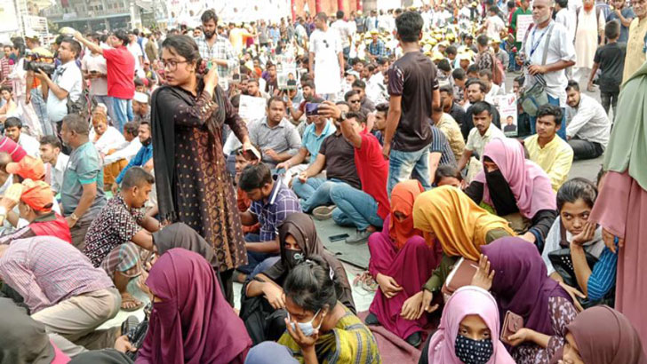 গুলিস্তানে আ. লীগের শান্তি সমাবেশ লোকারণ্য 