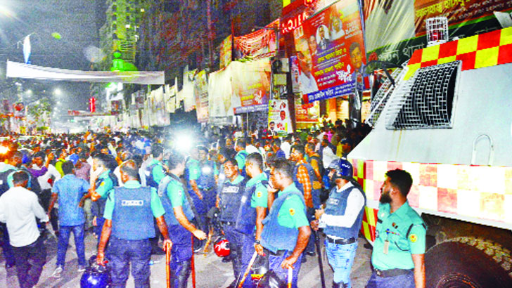 টানটান উত্তেজনা নানা শঙ্কা