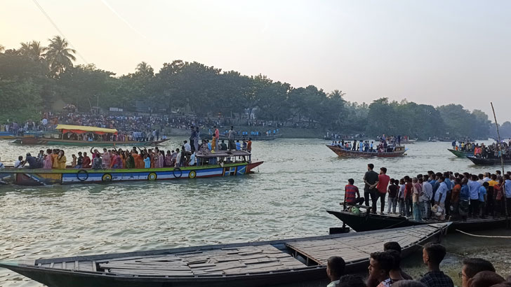 যে কারণে ঐতিহ্যবাহী নওগাঁর নৌবহর