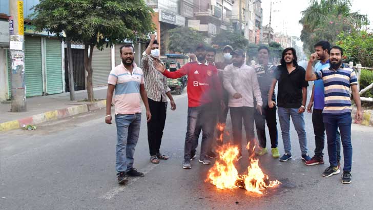 রাজশাহীতে সড়কে হালকা যান, বিএনপি-জামায়াতের অবরোধের চেষ্টা 