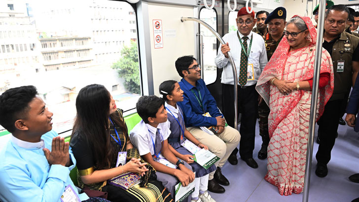 মাত্র ২১ মিনিটে আগারগাঁও থেকে মতিঝিলে প্রধানমন্ত্রী