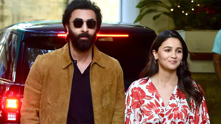 রণবীরকে ঘিরে বিতর্ক, এ কারণেই কি নিজেকে গুটিয়ে নিলেন আলিয়া?