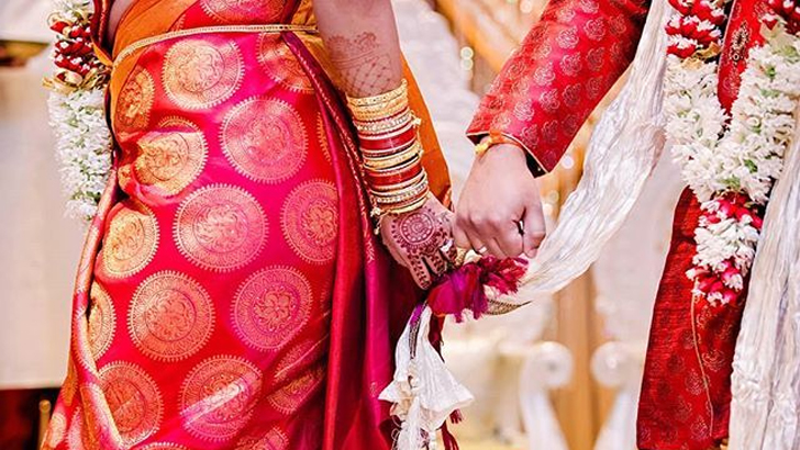 বাগদান সেরেও বিয়ে ভেঙেছেন যেসব বলিউড তারকা