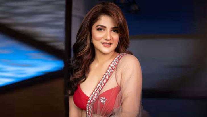 'শ্রাবন্তী সহজেই সবাইকে বিশ্বাস করেন বলে কষ্ট পান'